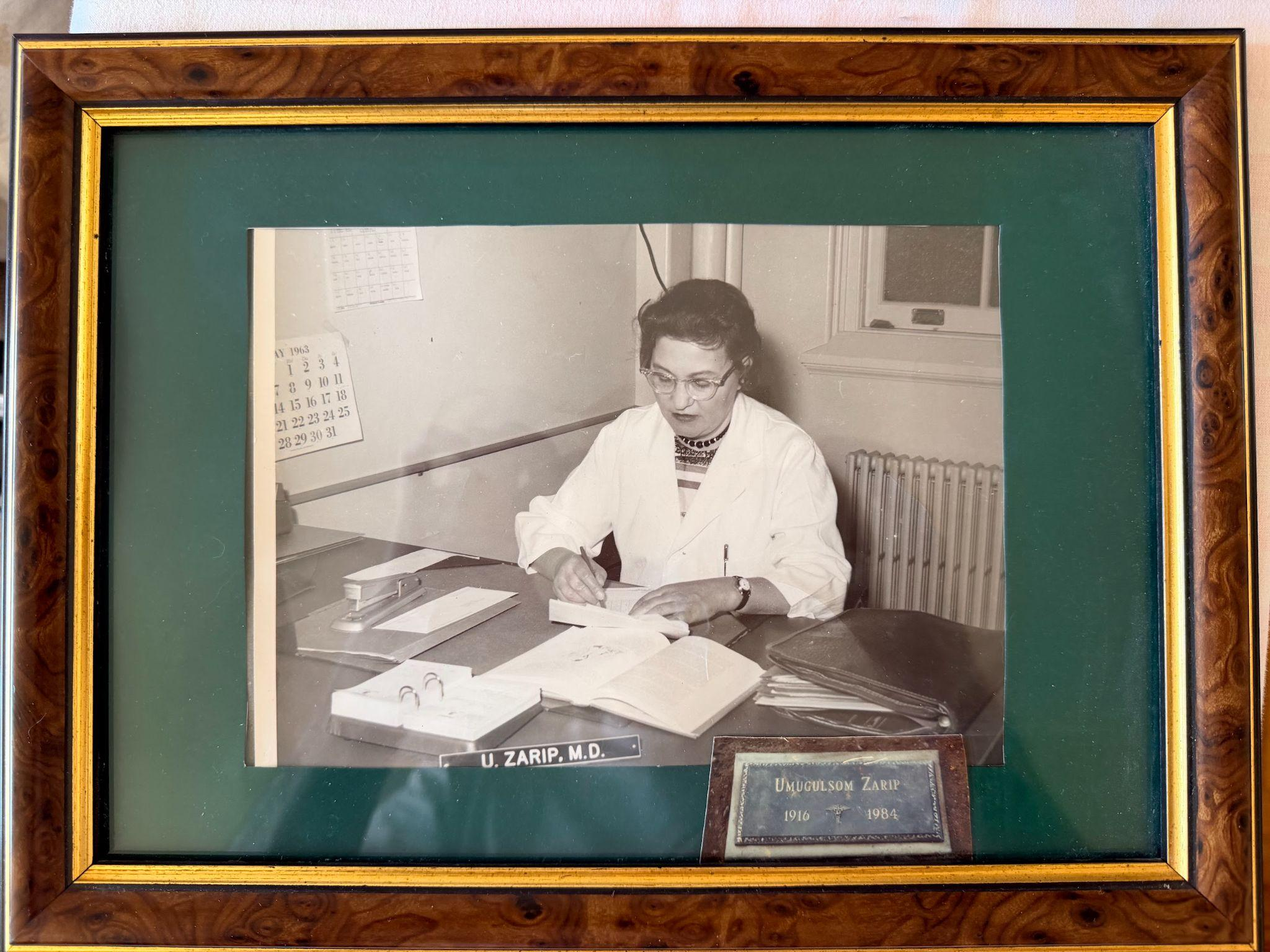 Umugulsum Zarip, M.D., New York (1963).